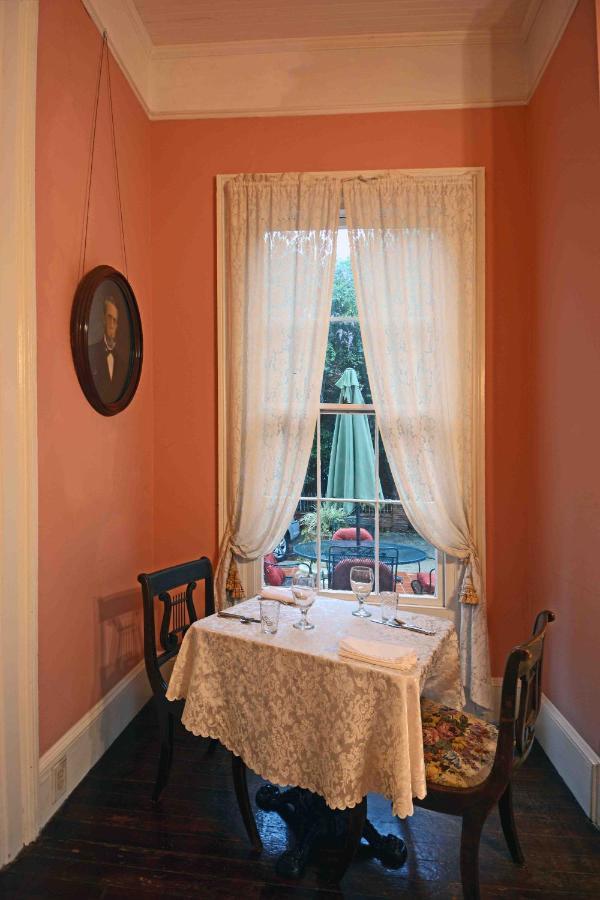 مونتيسيلو 1872 Denham Inn المظهر الخارجي الصورة