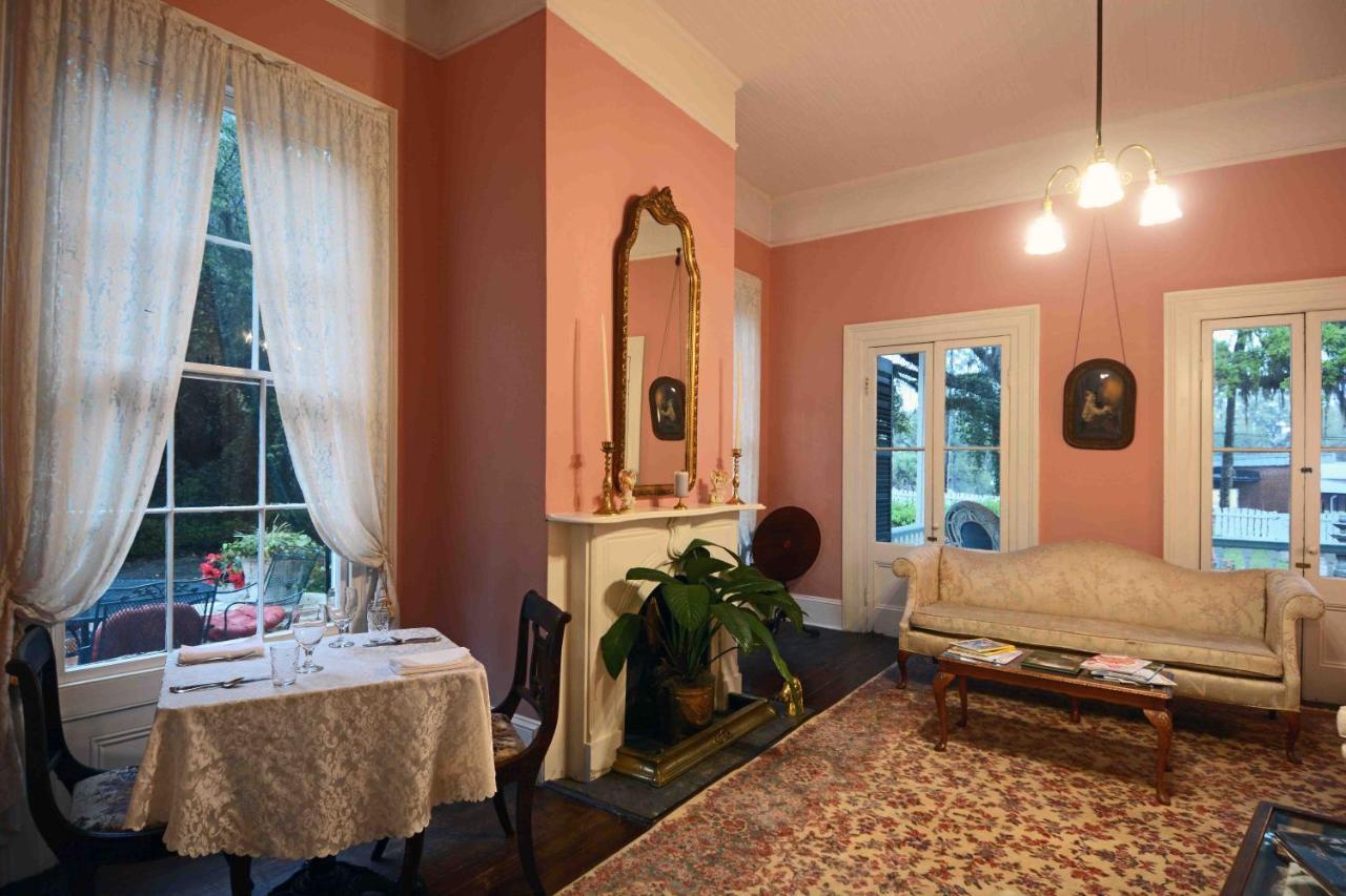 مونتيسيلو 1872 Denham Inn المظهر الخارجي الصورة