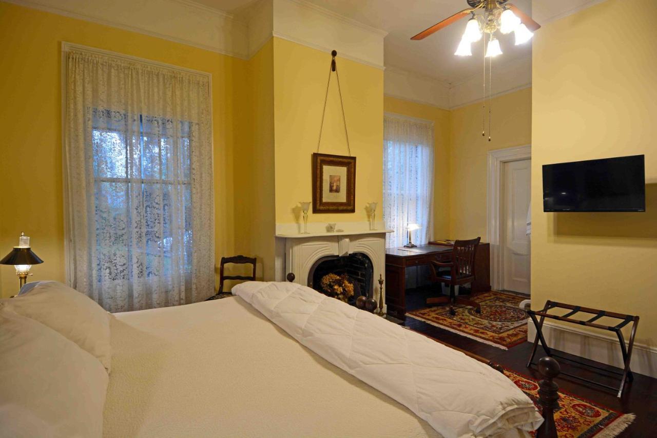 مونتيسيلو 1872 Denham Inn المظهر الخارجي الصورة